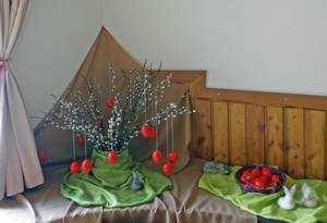 Der Jahreszeitentisch - hier zu Ostern